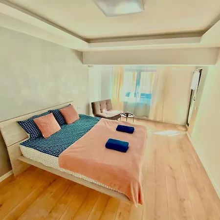 Mega Four Apartment